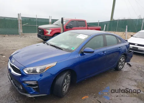2021 Kia Forte Lxs из США, поврежденный, VIN 3KPF24AD4ME325938